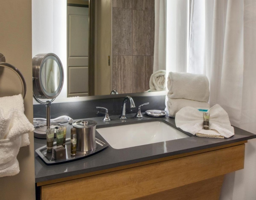Room image 5